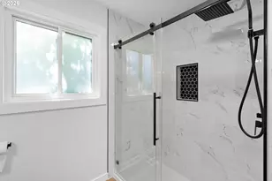 15037 NE Siskiyou Ct, Portland, OR 97230 - Photo 22