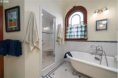 930 NW Highland Dr, Waldport, OR 97394 - Photo 44