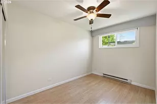 2121 W 15th Ct, Eugene, OR 97402 - Photo 14
