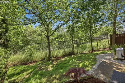 2121 W 15th Ct, Eugene, OR 97402 - Photo 22