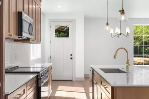 7686 N Montana Ave, Portland, OR 97217 - Photo 4