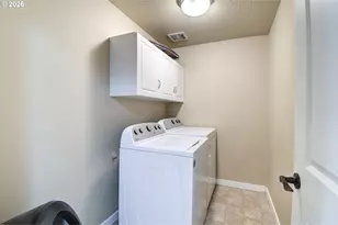 37720 Hamilton Ridge Dr, Sandy, OR 97055 - Photo 24