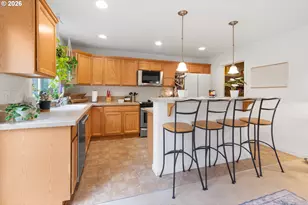 37720 Hamilton Ridge Dr, Sandy, OR 97055 - Photo 16