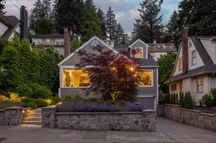 203 SW Kingston Ave, Portland, OR 97205 - Photo 2