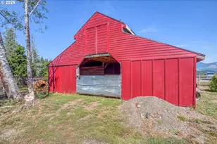 946 N Echo Mountain Rd, Otis, OR 97368 - Photo 4
