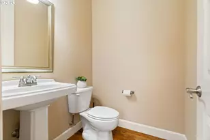 8175 SW Laurelwood Ct, Portland, OR 97225 - Photo 20