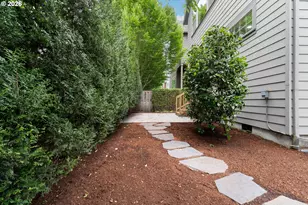 8175 SW Laurelwood Ct, Portland, OR 97225 - Photo 44