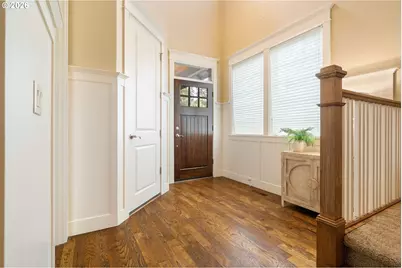 8175 SW Laurelwood Ct, Portland, OR 97225 - Photo 4