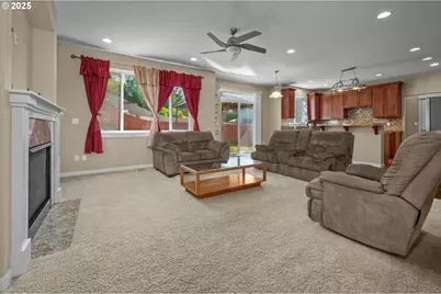 13061 SE Meadehill Ave, Happy Valley, OR 97086 - Photo 14