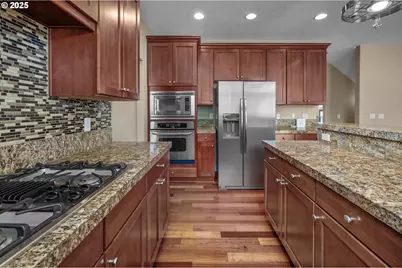 13061 SE Meadehill Ave, Happy Valley, OR 97086 - Photo 20