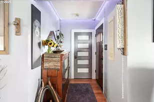 552 NE Williams St, Dufur, OR 97021 - Photo 6