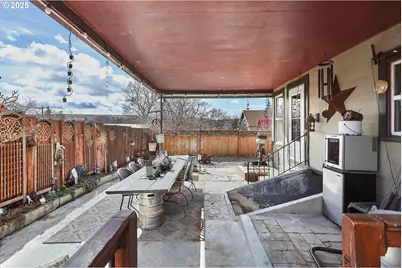 552 NE Williams St, Dufur, OR 97021 - Photo 40