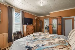 552 NE Williams St, Dufur, OR 97021 - Photo 28