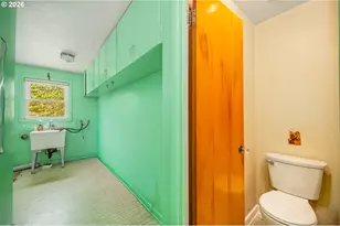 1470 Jay St, Eugene, OR 97402 - Photo 18