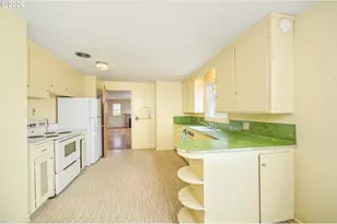 1470 Jay St, Eugene, OR 97402 - Photo 16