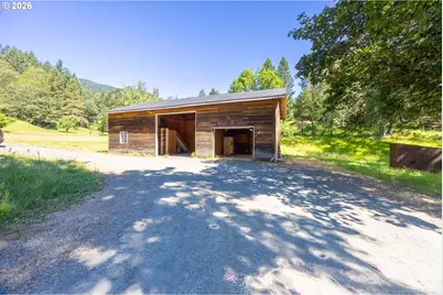 401 De Costa Ln, Oakland, OR 97462 - Photo 26