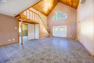 401 Decosta Ln, Oakland, OR 97462 - Photo 4