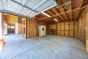 401 Decosta Ln, Oakland, OR 97462 - Photo 28