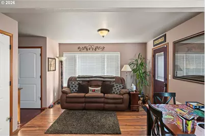 455 W Washington St, Stayton, OR 97383 - Photo 6