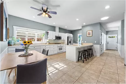 484 Fairway Ct, Seaside, OR 97138 - Photo 8