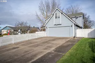 369 Pamela Ct, Jefferson, OR 97352 - Photo 8