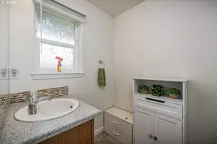 369 Pamela Ct, Jefferson, OR 97352 - Photo 24