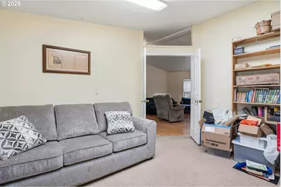 1949 SE Palmquist Rd #32, Gresham, OR 97080 - Photo 6