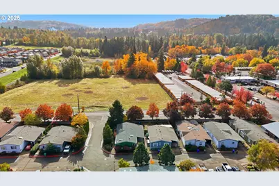 1949 SE Palmquist Rd #32, Gresham, OR 97080 - Photo 30