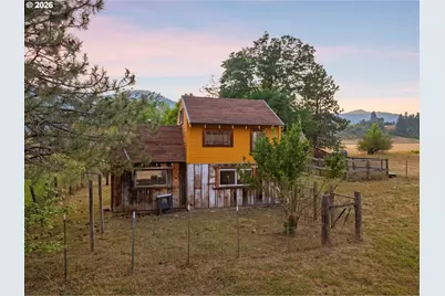 36301 Valley View Ln, Halfway, OR 97834 - Photo 12