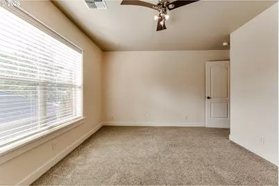 4635 Champagne Ln, Eugene, OR 97404 - Photo 34