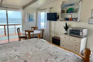 1923 NW Harbor Ave, Lincoln City, OR 97367 - Photo 26