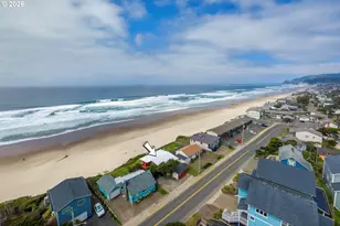 1923 NW Harbor Ave, Lincoln City, OR 97367 - Photo 8