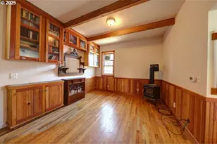 123 W 1st Ave, Cannon Beach, OR 97110 - Photo 18