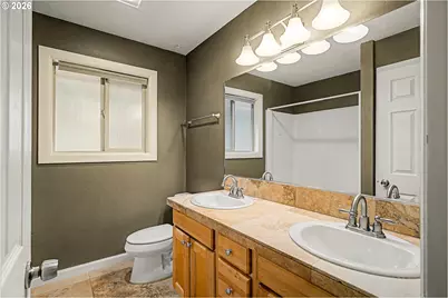 9940 SW Terwilliger Blvd, Portland, OR 97219 - Photo 12