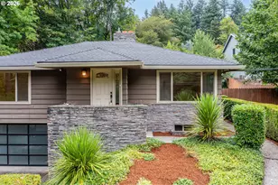 9940 SW Terwilliger Blvd, Portland, OR 97219 - Photo 2