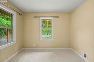 9940 SW Terwilliger Blvd, Portland, OR 97219 - Photo 14