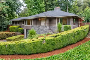 9940 SW Terwilliger Blvd, Portland, OR 97219 - Photo 40