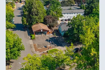 1890 Capitol St NE, Salem, OR 97301 - Photo 2