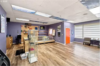 1890 Capitol St NE, Salem, OR 97301 - Photo 18