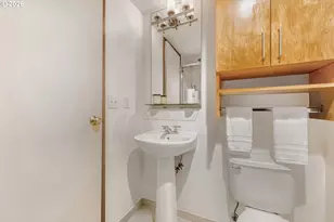 111 SW Harrison St, Portland, OR 97201 - Photo 20