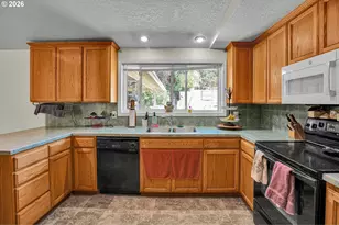 10501 S Rosewood Way, Molalla, OR 97038 - Photo 10