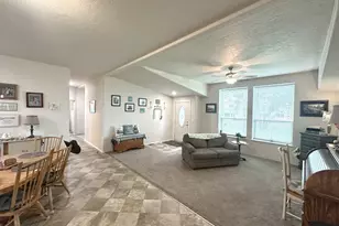 61988 W Rd, La Grande, OR 97850 - Photo 4