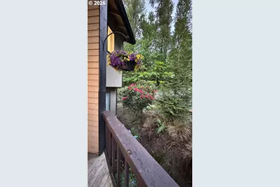 2800 Treetop Ln, West Linn, OR 97068 - Photo 16