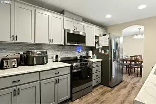 35365 Oakwood Dr, Saint Helens, OR 97051 - Photo 10