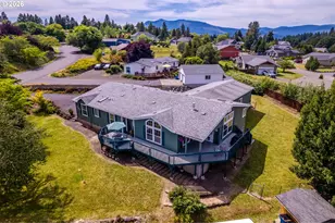 541 Cochran Ln, White Salmon, WA 98672 - Photo 4