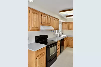 42065 Vista Dr, Port Orford, OR 97465 - Photo 10