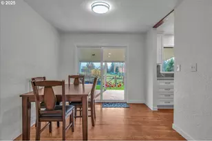 19448 SW Scholls Ferry Rd, Beaverton, OR 97007 - Photo 16