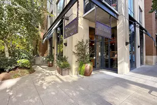 922 NW 11th Ave, Portland, OR 97209 - Photo 34