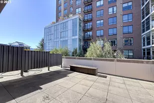 922 NW 11th Ave, Portland, OR 97209 - Photo 26