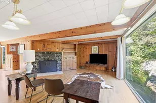 90357 Thomson Ln, Vida, OR 97488 - Photo 6